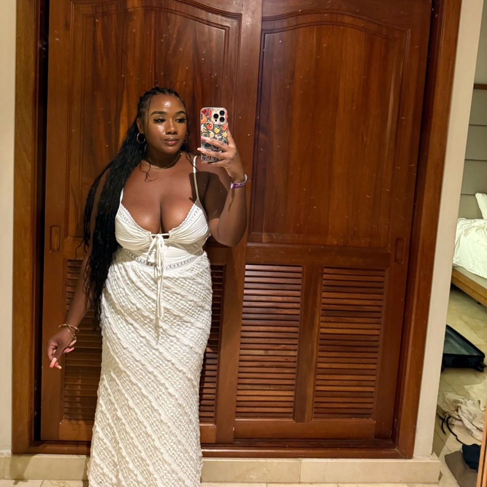 Fashion Nova “Verona Lace Maxi Dress”